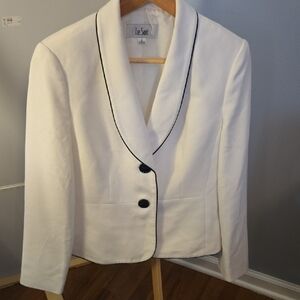 Le Suit Women's White Blazer with Black Trim